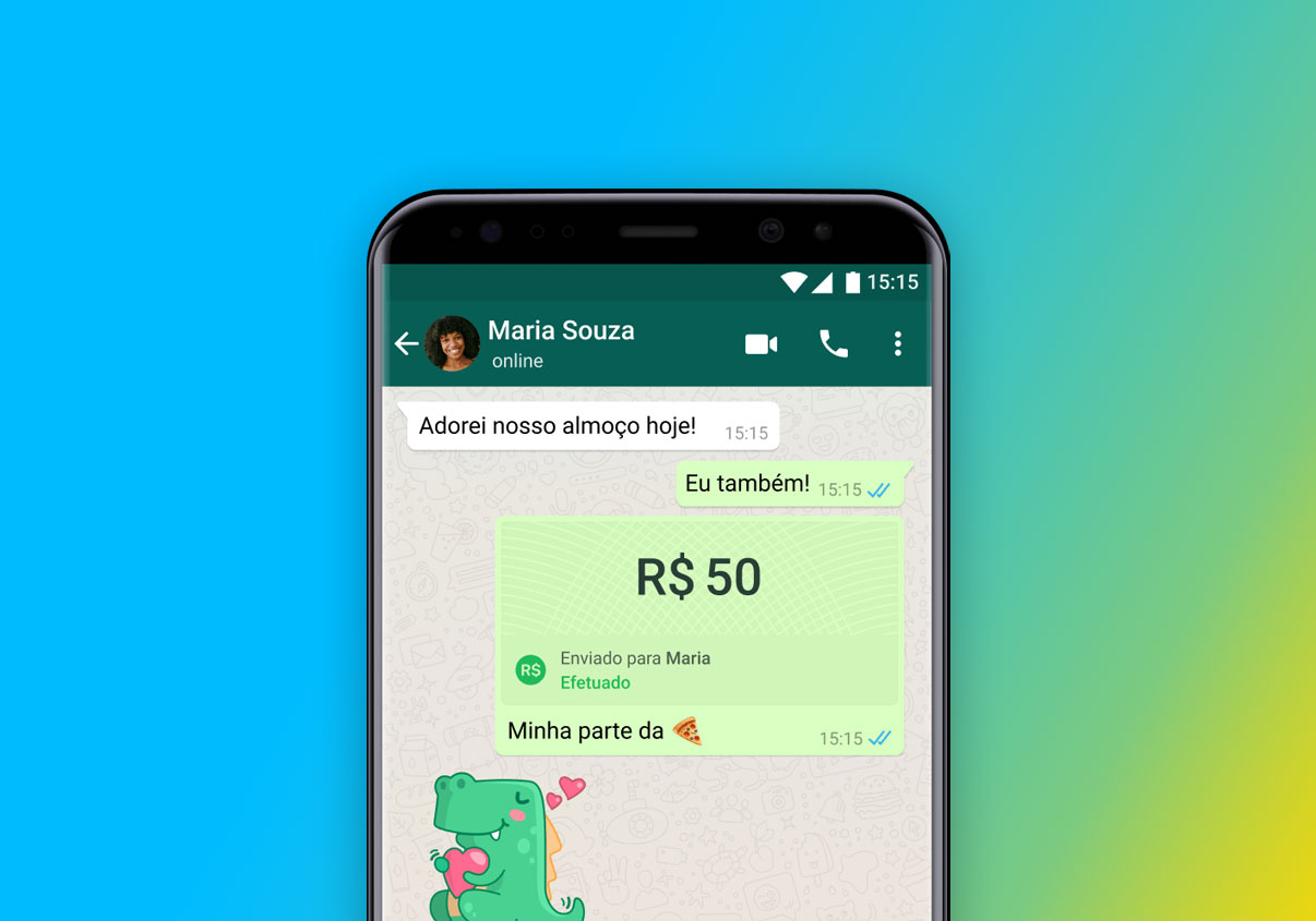 Celular com conversa do WhatsApp aberta e transação financeira realizada